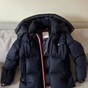 Moncler jacket. Size 3. Navy